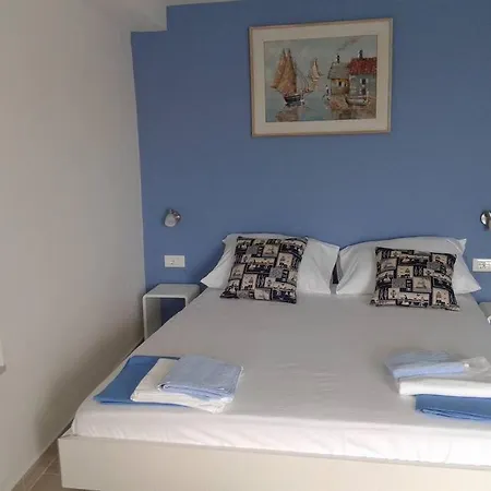 Sea - House On The With View Apartment Baska (Krk)
