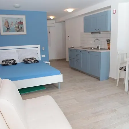 Sea - House On The With View Apartment Baska (Krk)