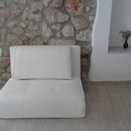 Sea - House On The With View Apartment